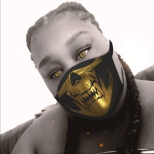 Meet your Posher, Daphne